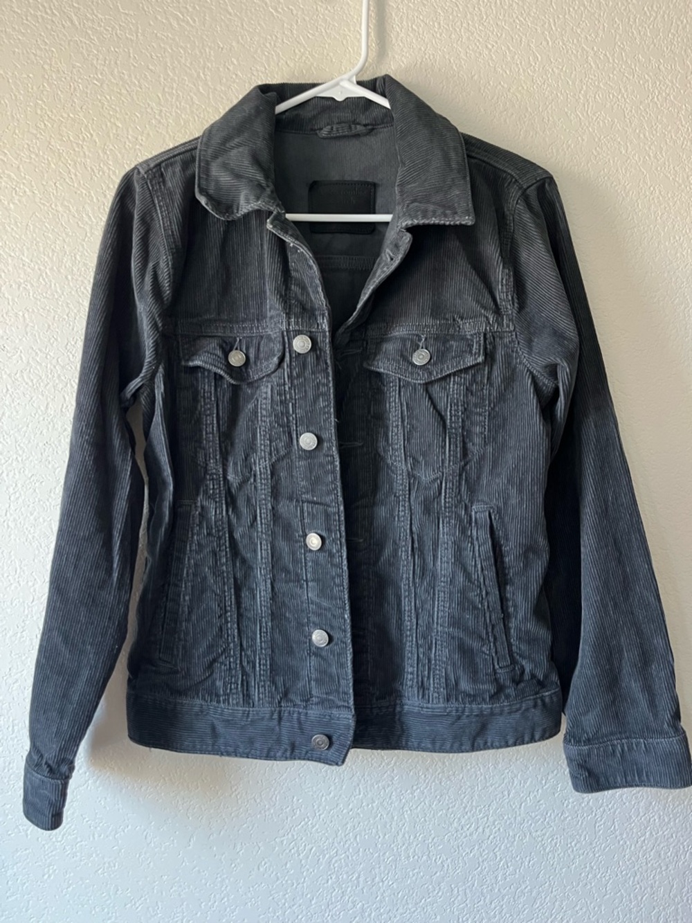 A&F Women's Washed Charcoal Trucker  Corduroy Jacket - Classic Button Front
